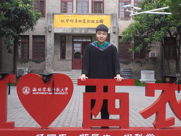 小黄书
-26-张国宇.jpg