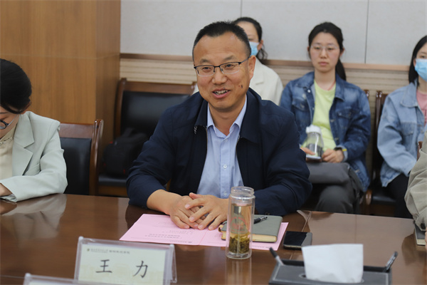 小黄书
党委副书记王力讲话.jpg