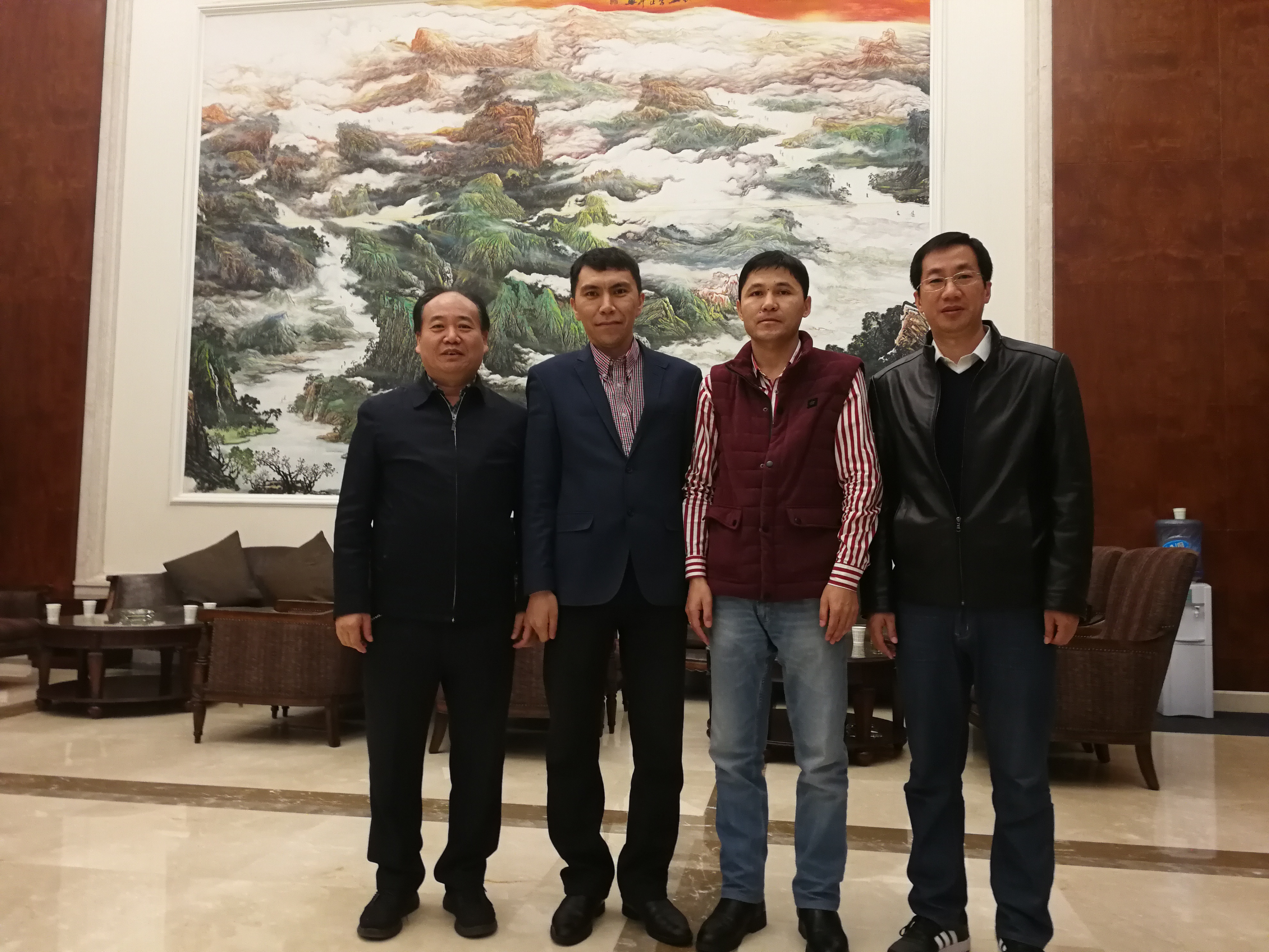 8d1164c836654ca5851be093d9a40719.jpg 8d1164c836654ca5851be093d9a40719.jpg