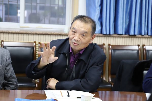 acb4994aa76d4c6cae2af6822160d57c.jpg 杨景昆.jpg