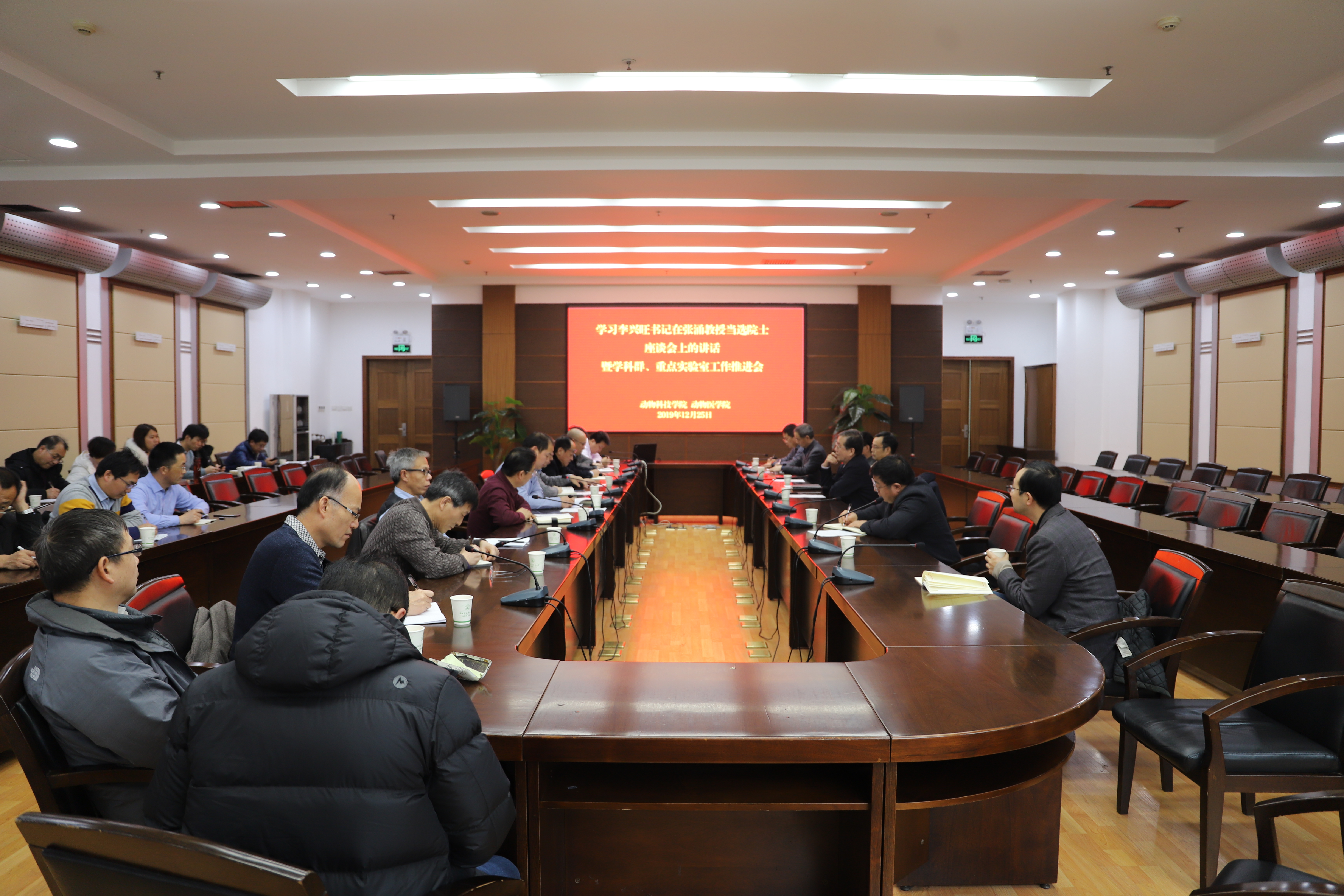 da6d34bdc90e4f668816f158c17994c4.jpg da6d34bdc90e4f668816f158c17994c4.jpg