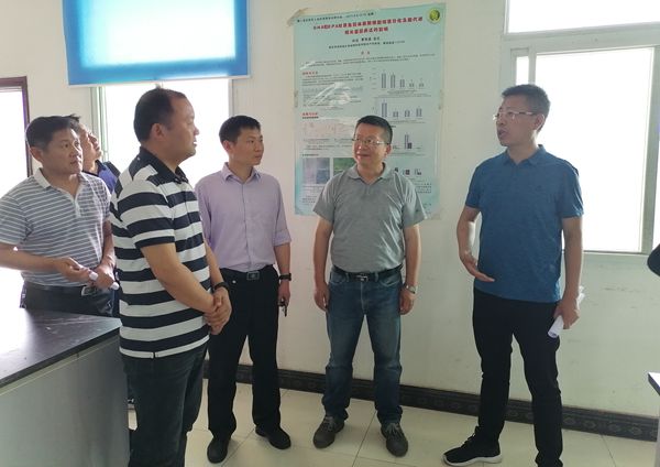 d2f03d39cac044e88f3e5b59c727d5b3.jpg 交流校地合作工作_副本.jpg