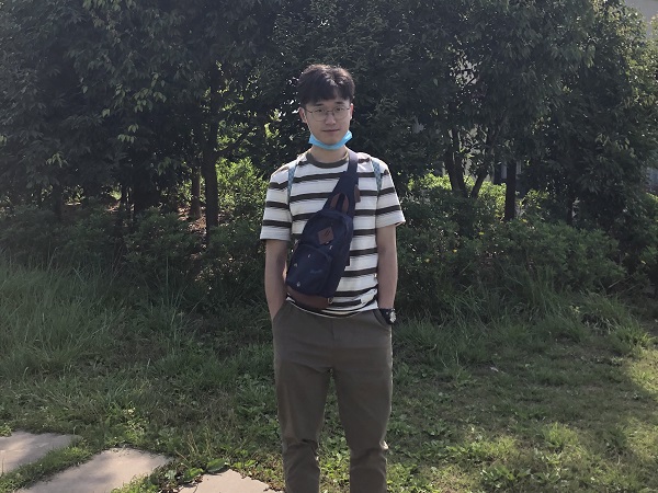 d552a92127ce419380be0c947bdb1a58.png 李若诚.png