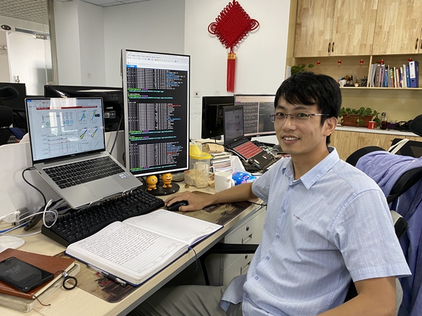 f6c279856ded476fbe10f1324823bd06.jpg 王禹_副本.jpg