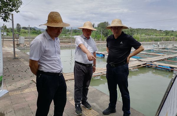 558890facc05496d8e5f26eb98e60fe1.jpg 汇报试验站科技研发工作_副本.jpg