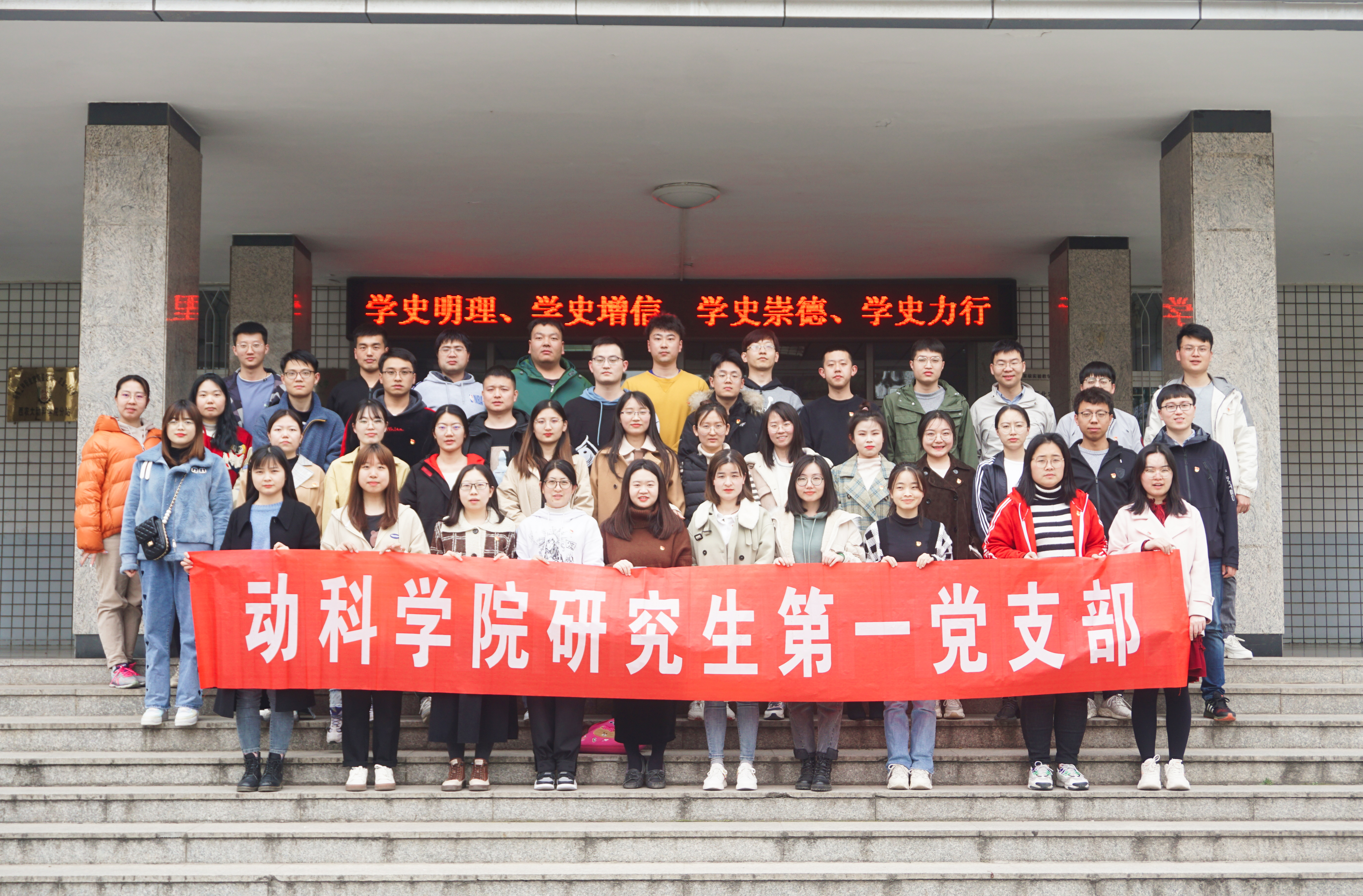 662f696ba7654f918fd10721ba195e83.jpg 662f696ba7654f918fd10721ba195e83.jpg