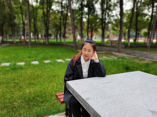 81aea74e57da425cb4992e3eb849ee9f.jpg 寇文艳-2.jpg