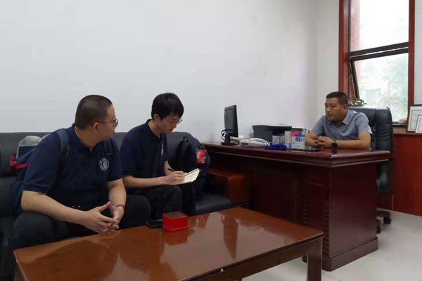 6f777d7d2983436ca4ee079841a34f41.jpg 成员向梁书记调研基本情况.jpg