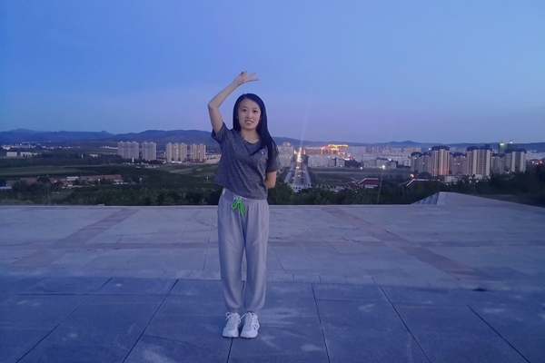 51d42170346d4daba780d1b9b14bc3ad.jpg 王京.jpg