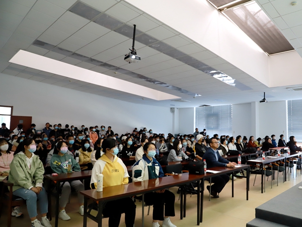 a75e95c5606a424f9f7221d878f3ccd9.jpg 萨诺奖学金发放仪式现场.JPG