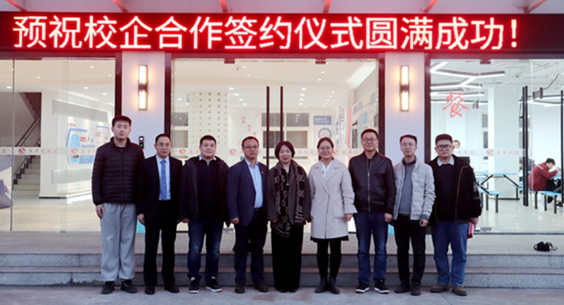 cc21fe84b3a24868a232604dc3582565.jpg IMG_1428.JPG