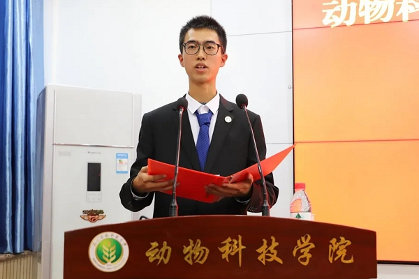 faf7a104262549a0aa771d4515edceb4.png 李常清1.png