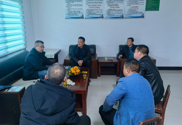 118236c1cb054466a0b9cae3ad791355.jpg 汉阴永丰公司现场指导 (1)_副本.jpg