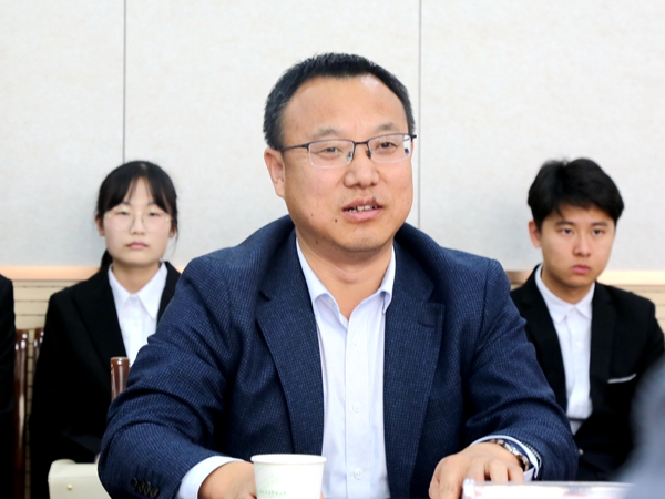 6cb8f65ee8504e37a0d58844e70415c8.jpg 336A7268(1).jpg