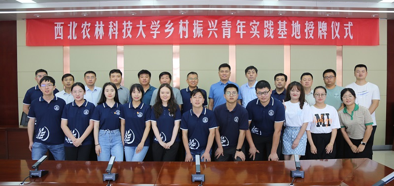 10882e07ec2141788ee756e5f9045d07.jpg 合影留念.jpg