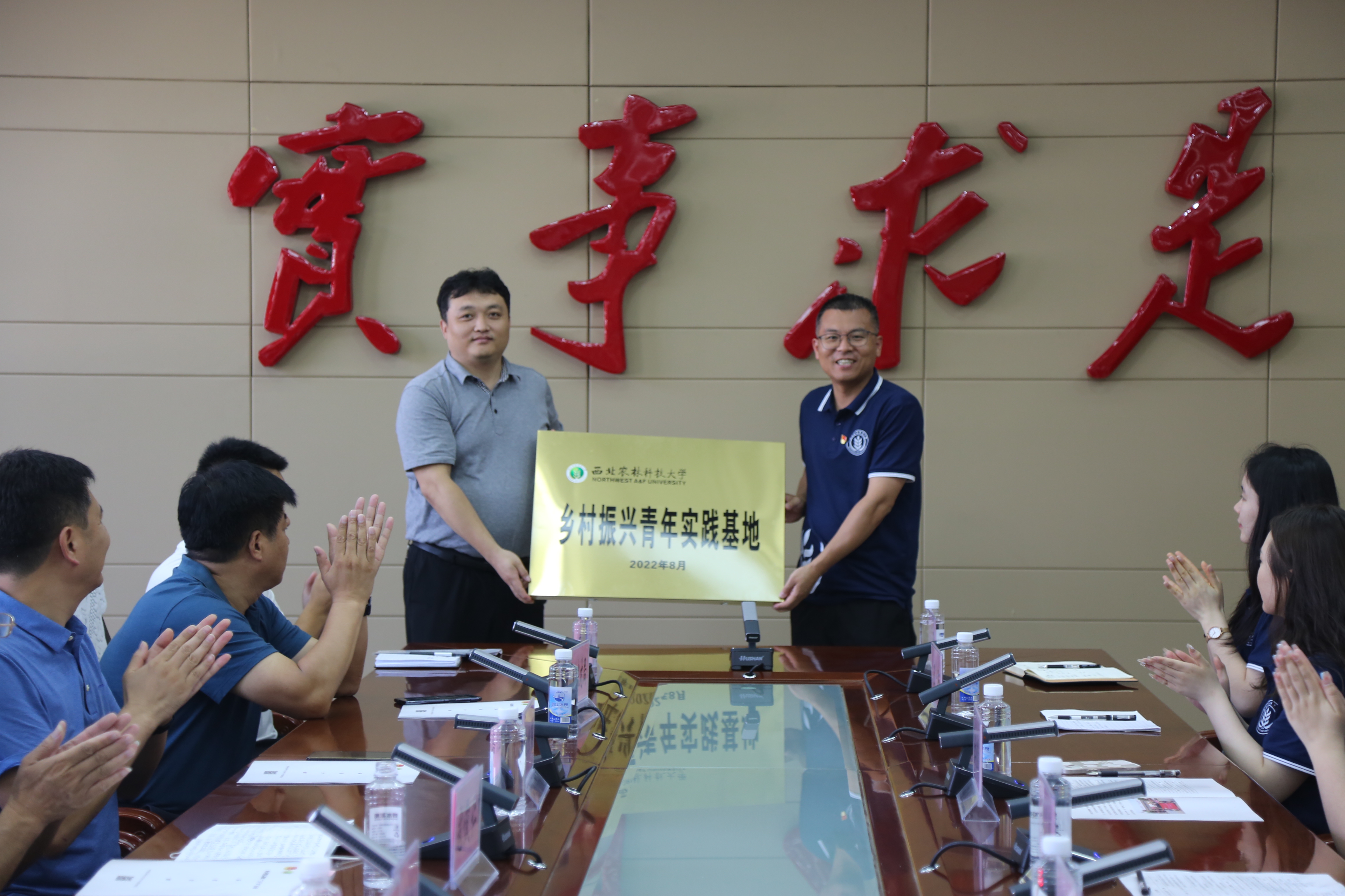 c60c230f7a6148c1b9476f20e31fb87d.jpg c60c230f7a6148c1b9476f20e31fb87d.jpg