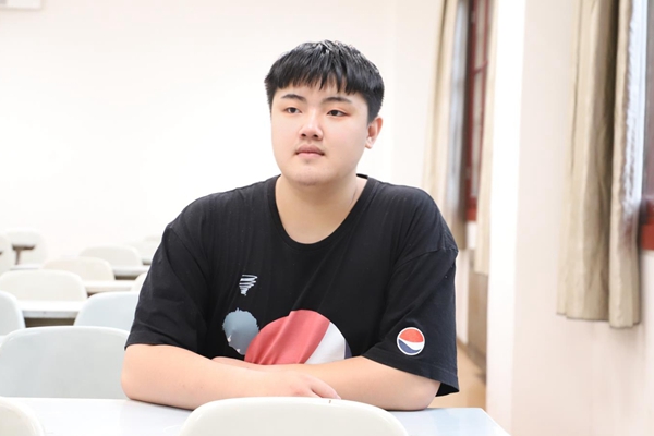 bd8960429ccd49578057a59adb5ba1e5.jpg 周先辉_副本.jpg