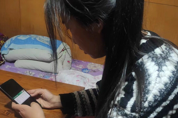 dfaadf319e754da38a770d1b5a842478.jpg 高中学子在线观看宣讲会.jpg