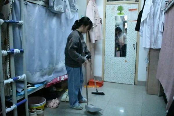 0647eabc0a2b48618d94d2331c95c9d0.jpg 打扫现场.jpg