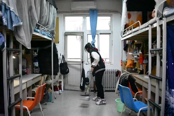 87d75cf1b02a482298757935e121633c.jpg 打扫现场1.jpg