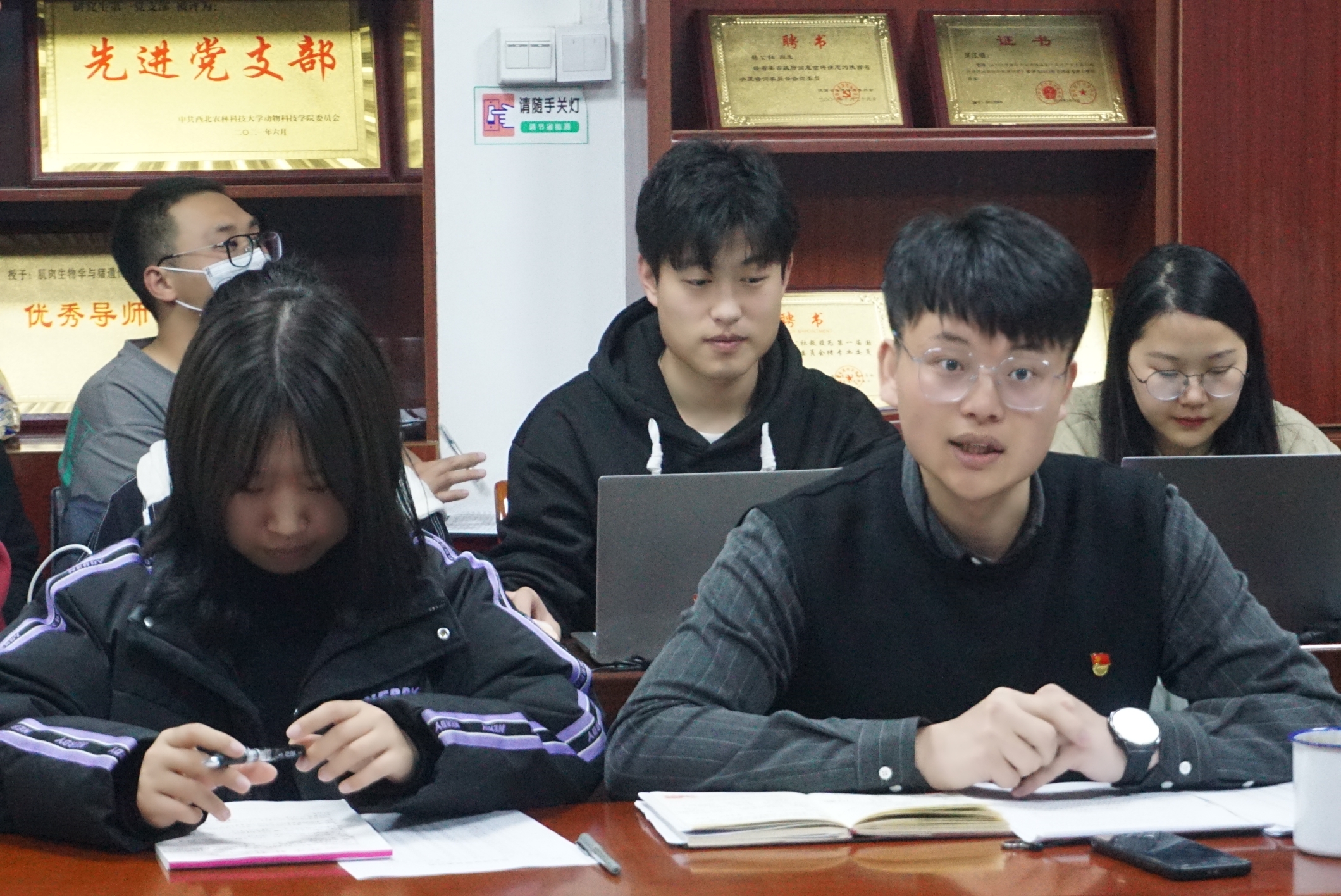 557047c4428d46baacb335324ddd951f.jpg 557047c4428d46baacb335324ddd951f.jpg