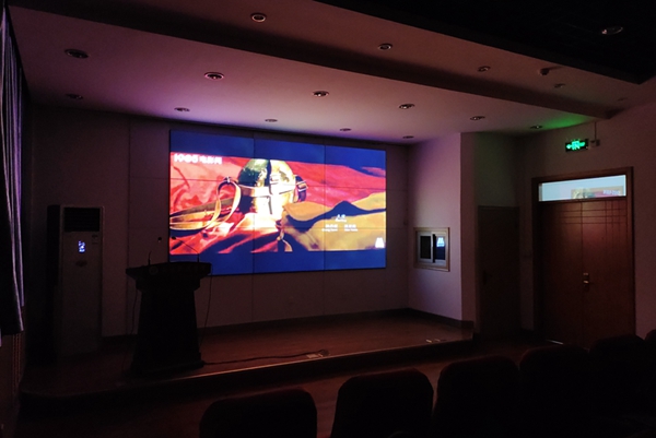 7b702bfbe99e41c0bc9b66aae706d6f9.jpg 6dd6ee72319f4f0c8128dc08a6b01b8e.jpg