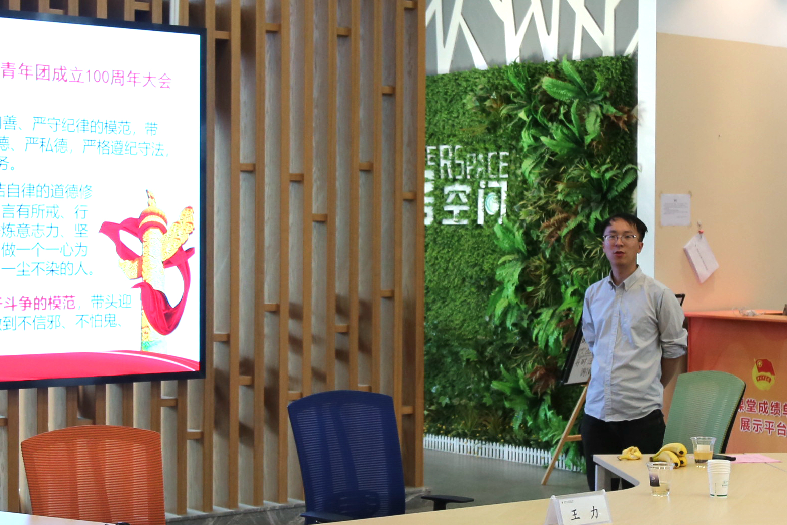 2d9858bc98ae4e4caafc38d93d4fb7b4.jpg 2d9858bc98ae4e4caafc38d93d4fb7b4.jpg