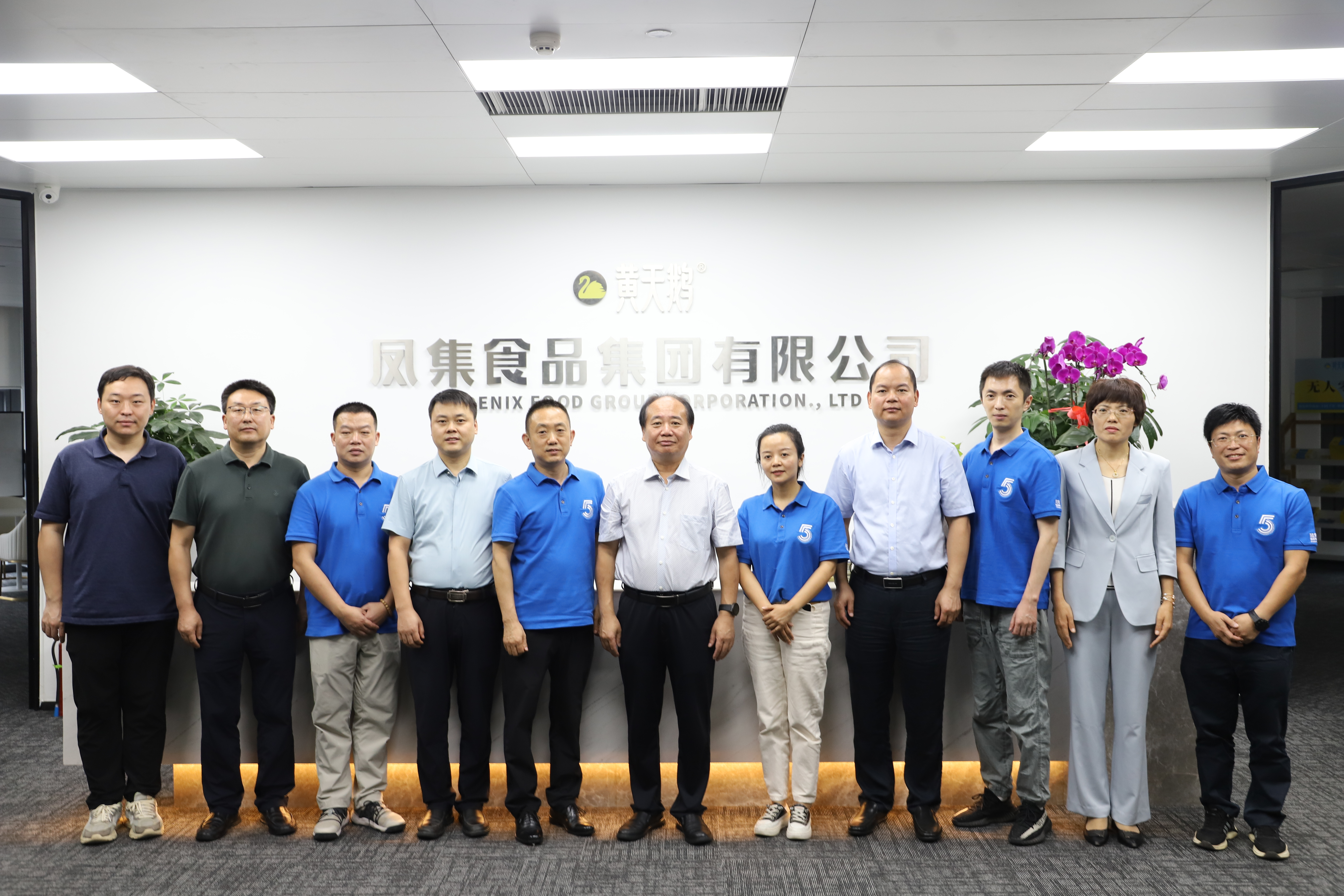 24fb1a02436947a5a5d355790431a472.jpg 24fb1a02436947a5a5d355790431a472.jpg