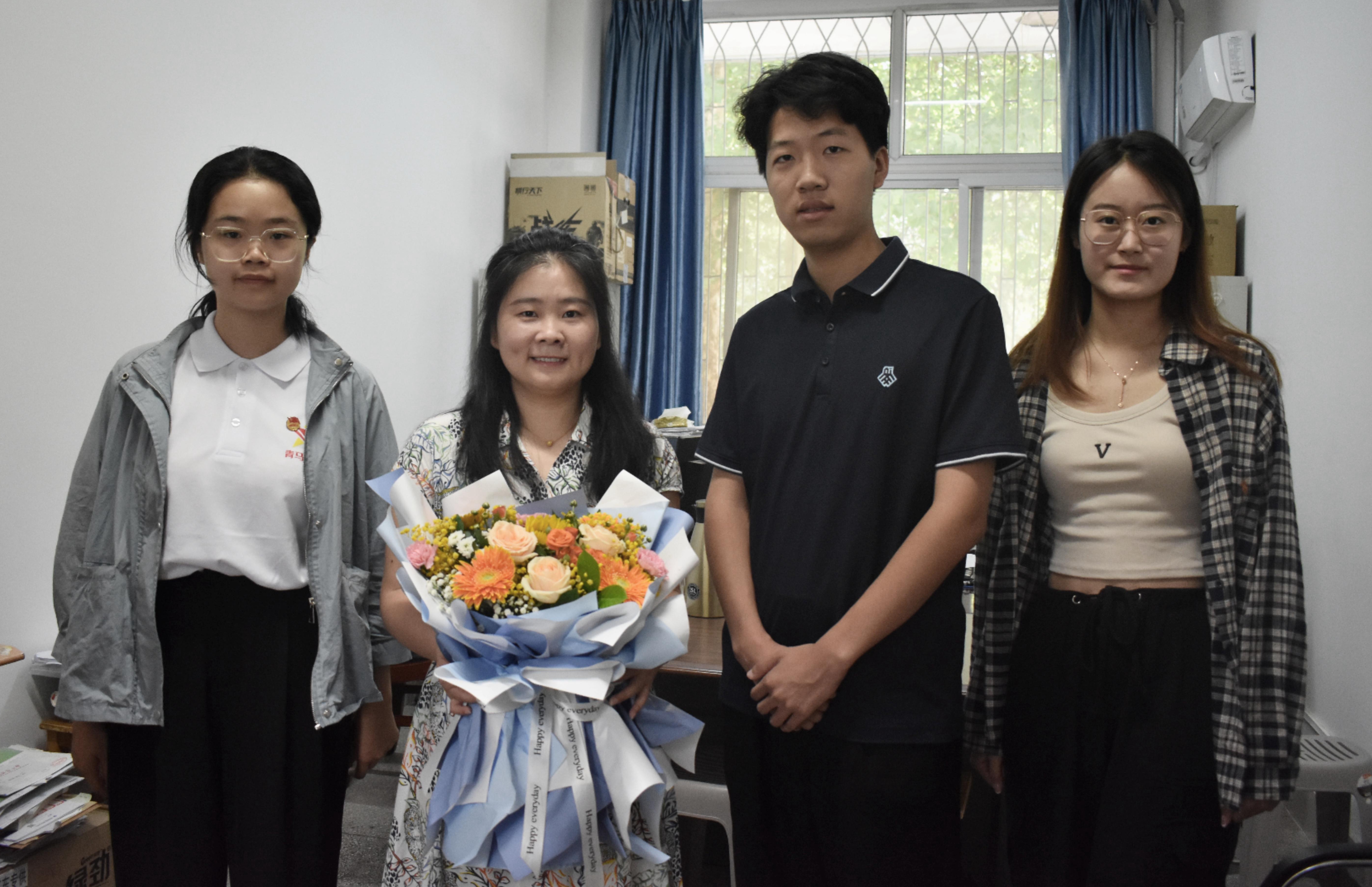 6fdb2b74b4304d4c9b8966a503f68ad2.jpg 6fdb2b74b4304d4c9b8966a503f68ad2.jpg