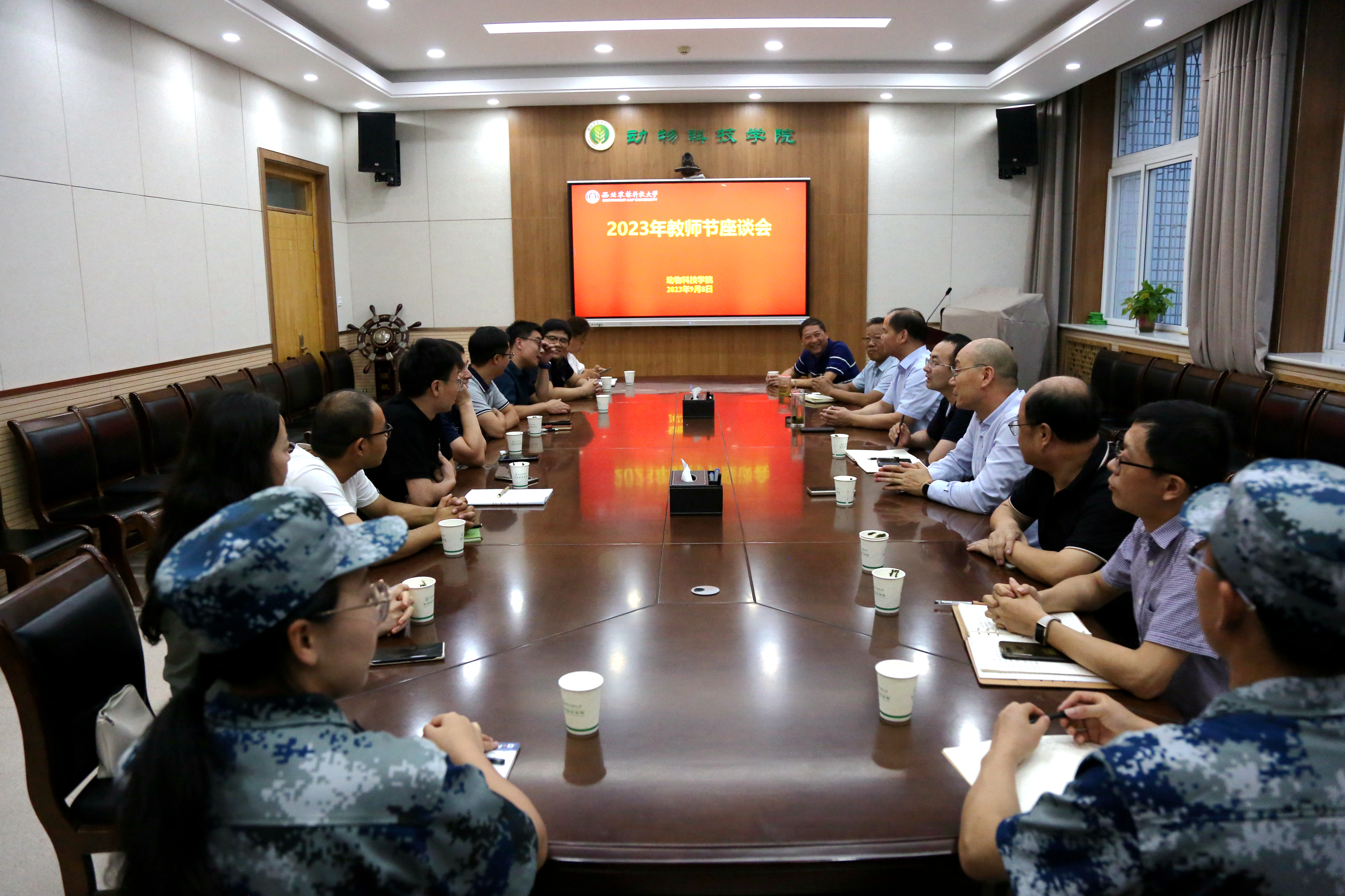 b8982d676770474188d00eff1f526a44.jpg b8982d676770474188d00eff1f526a44.jpg