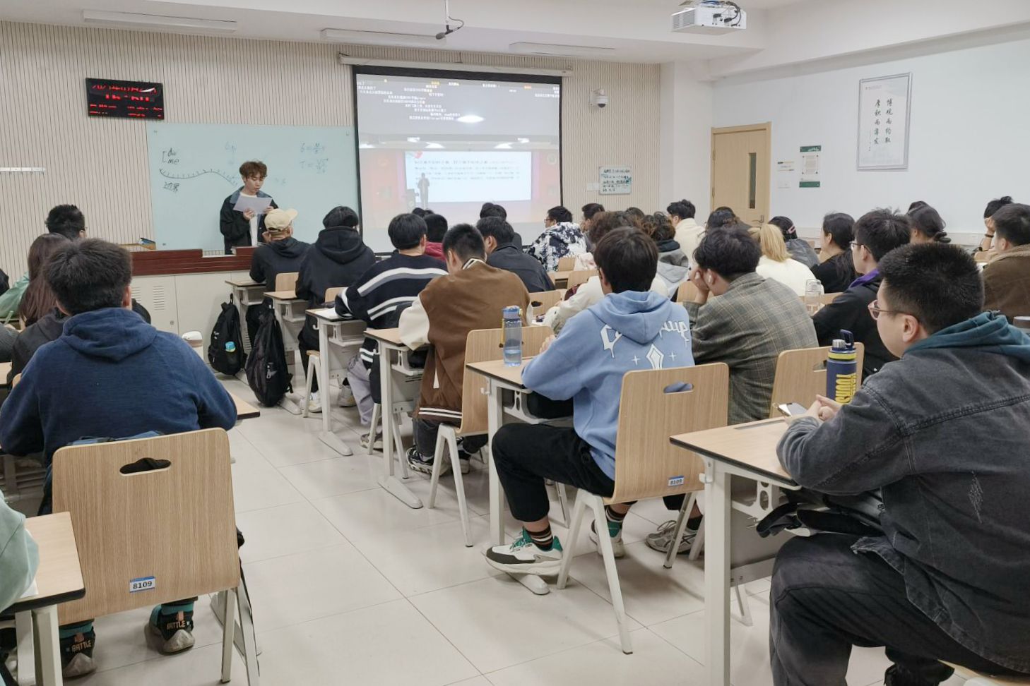 e69e77704a7d4a77a5f5992407122f33.jpg e69e77704a7d4a77a5f5992407122f33.jpg