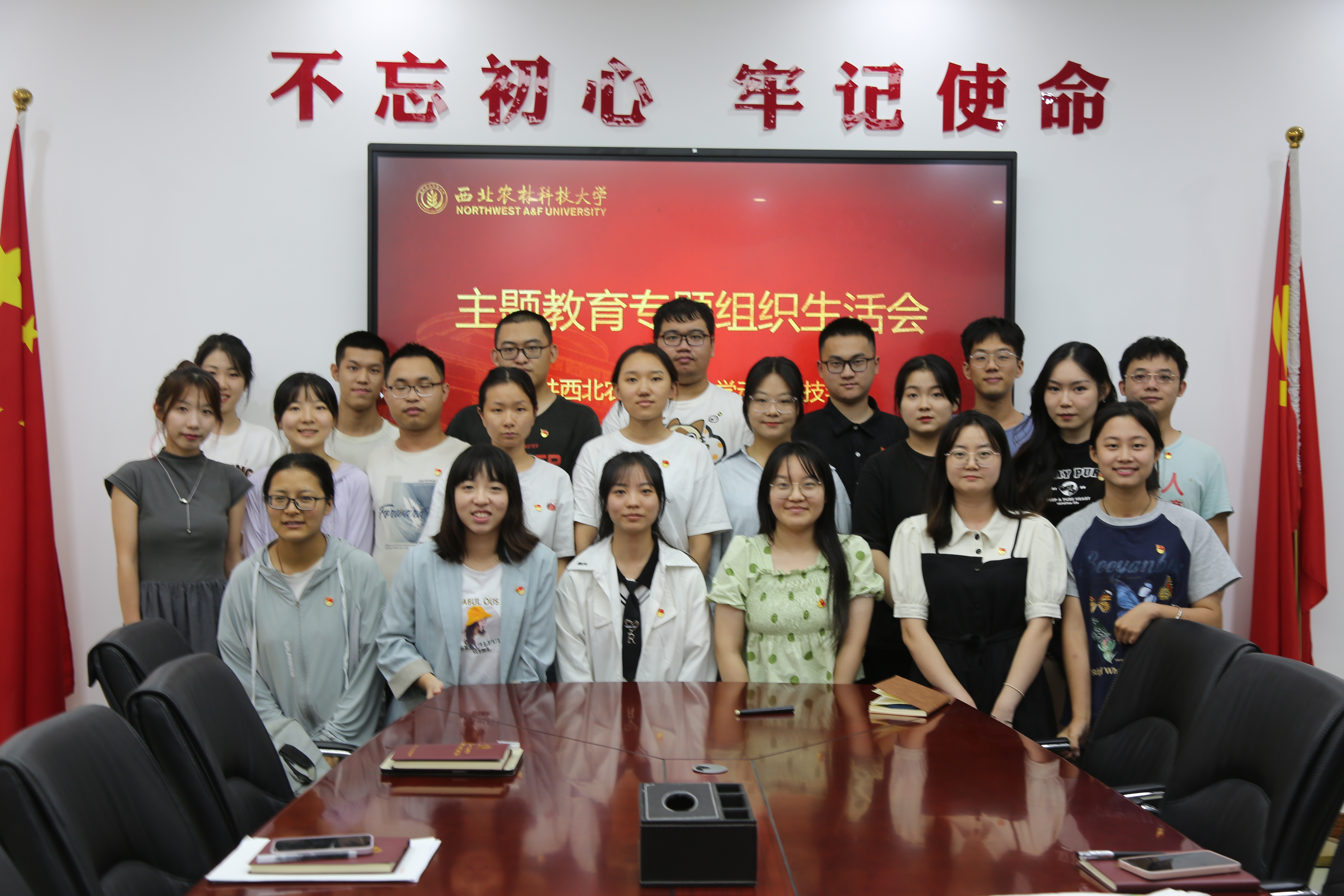 60548417f3164571879d4ef6b7f37e55.jpg 60548417f3164571879d4ef6b7f37e55.jpg